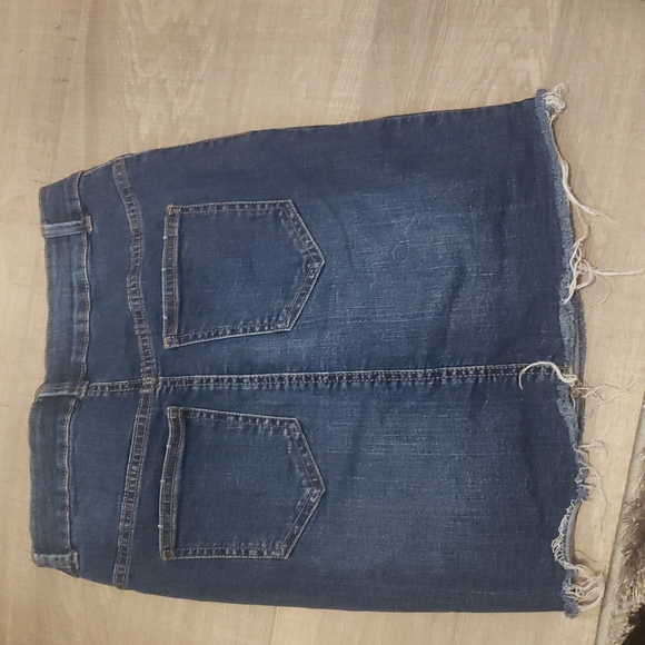 BRAND NEW SKIRT - Picture 3 of 3